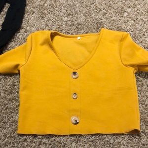 Yellow cropped t shirt